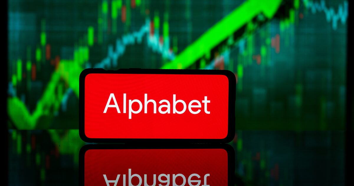 Alphabet prepara captação bilionária para acelerar expansão da inteligência artificial